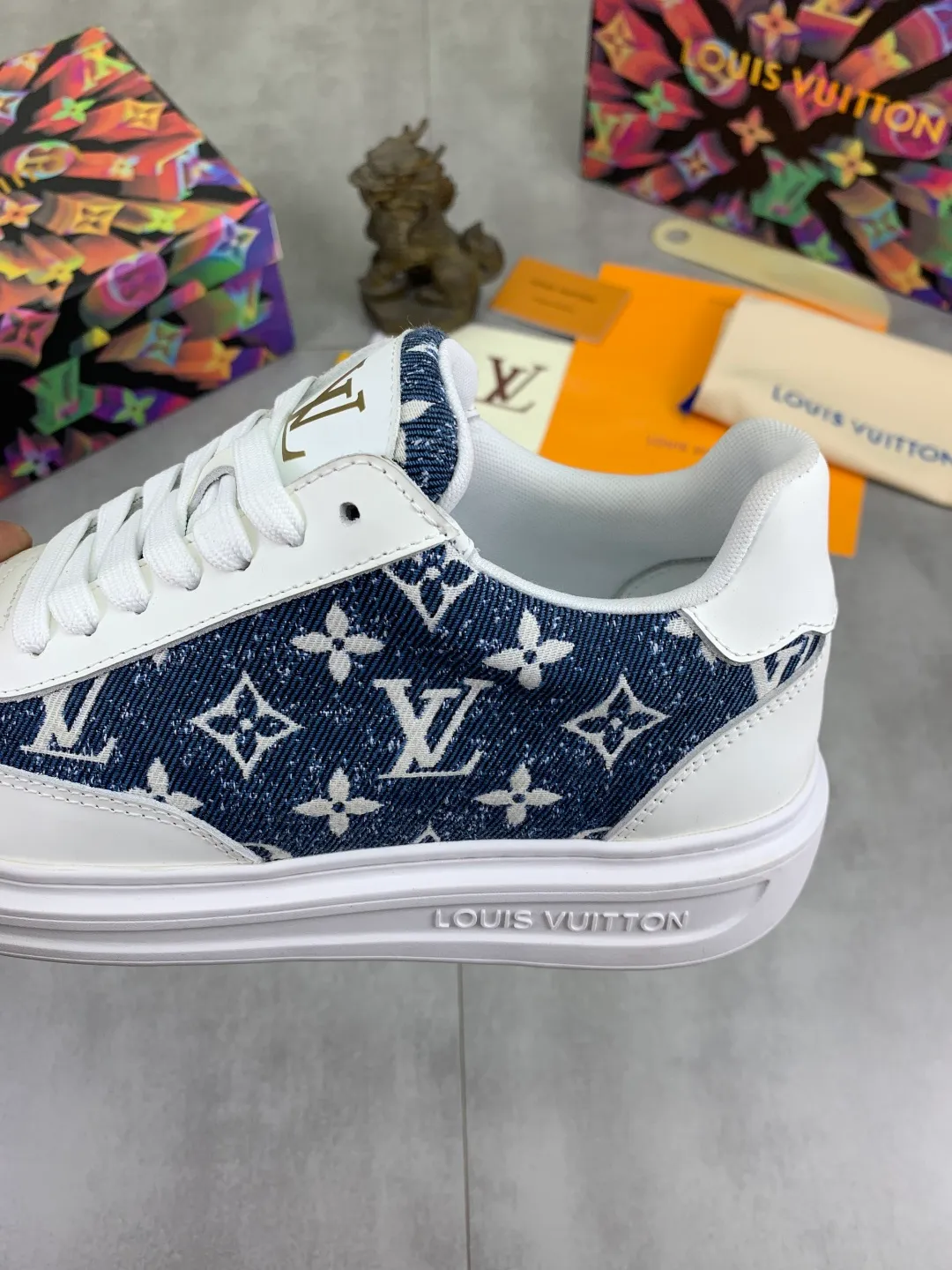 Men's men's shoes💰P520💰[New model]🆘High quality cowhide [Louis Vuitton]LV official website latest model🎁casual and fashionable men's shoes👟hot style💥simple and elegant style, exclusive for trendy men. Unique official website latest brand elements👑original decoration, fashionable and generous, the fabric is made of original denim➕comfortable and breathable mesh lining➕cow leather feet ✅The official website specifies wear-resistant casual outsole, the classic model is taken in real life🎬Color: 5⃣️colors available😍Number of codes: 38-44 Full set of packaging